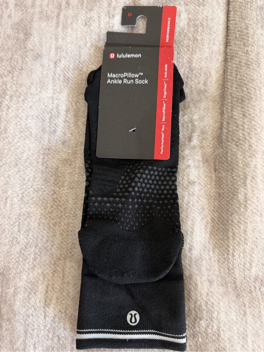 Lululemon MacroPillow Ankle Run Sock - Black - Medium